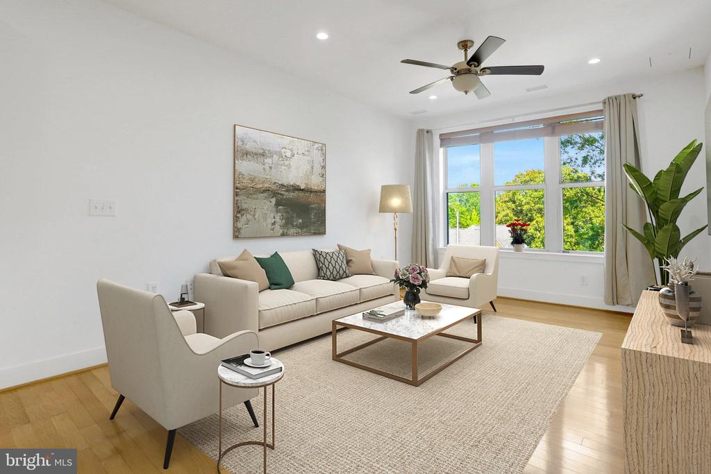1800 WILSON BOULEVARD Unit: 330