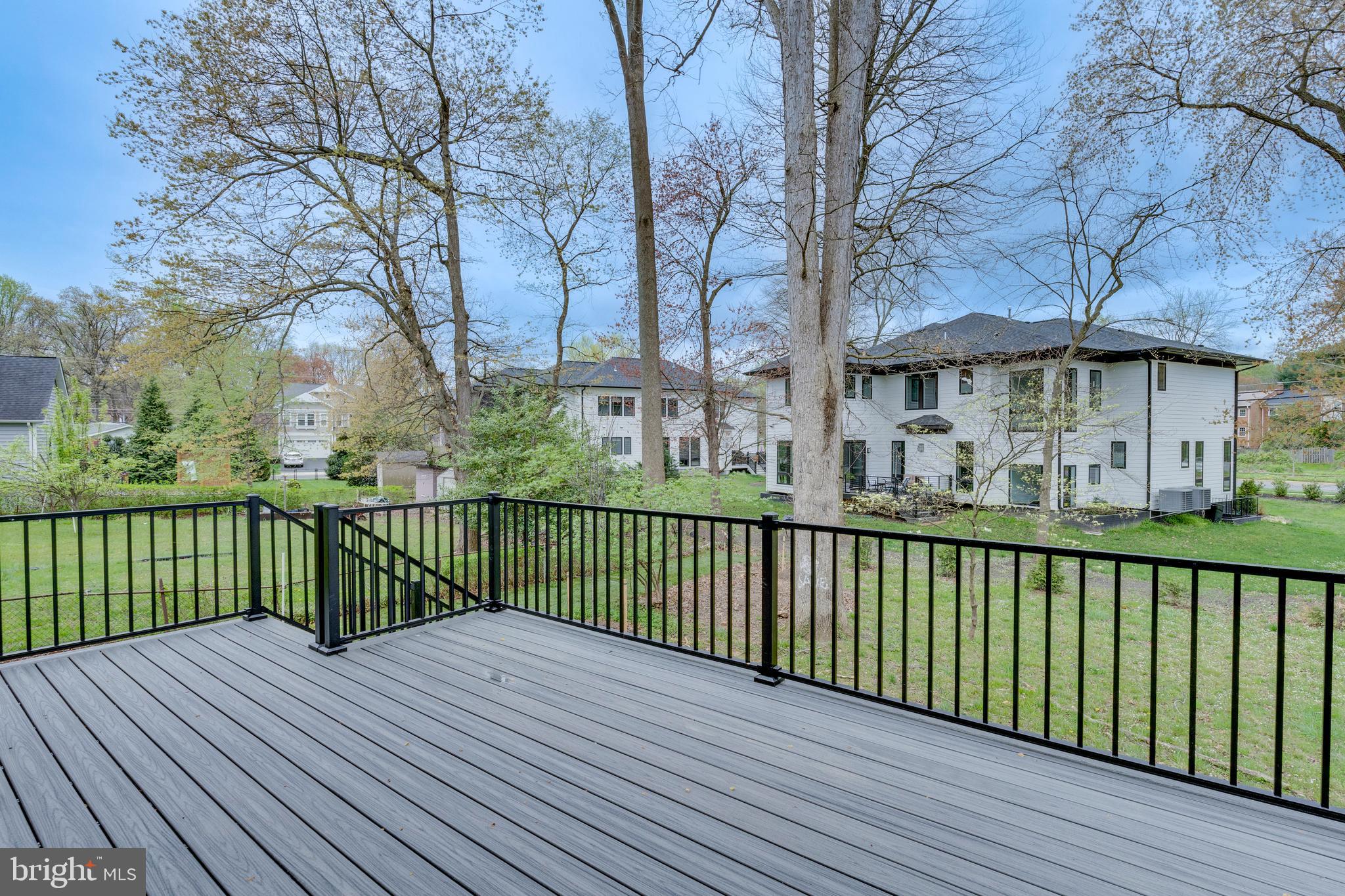 911 Myers Cir SW