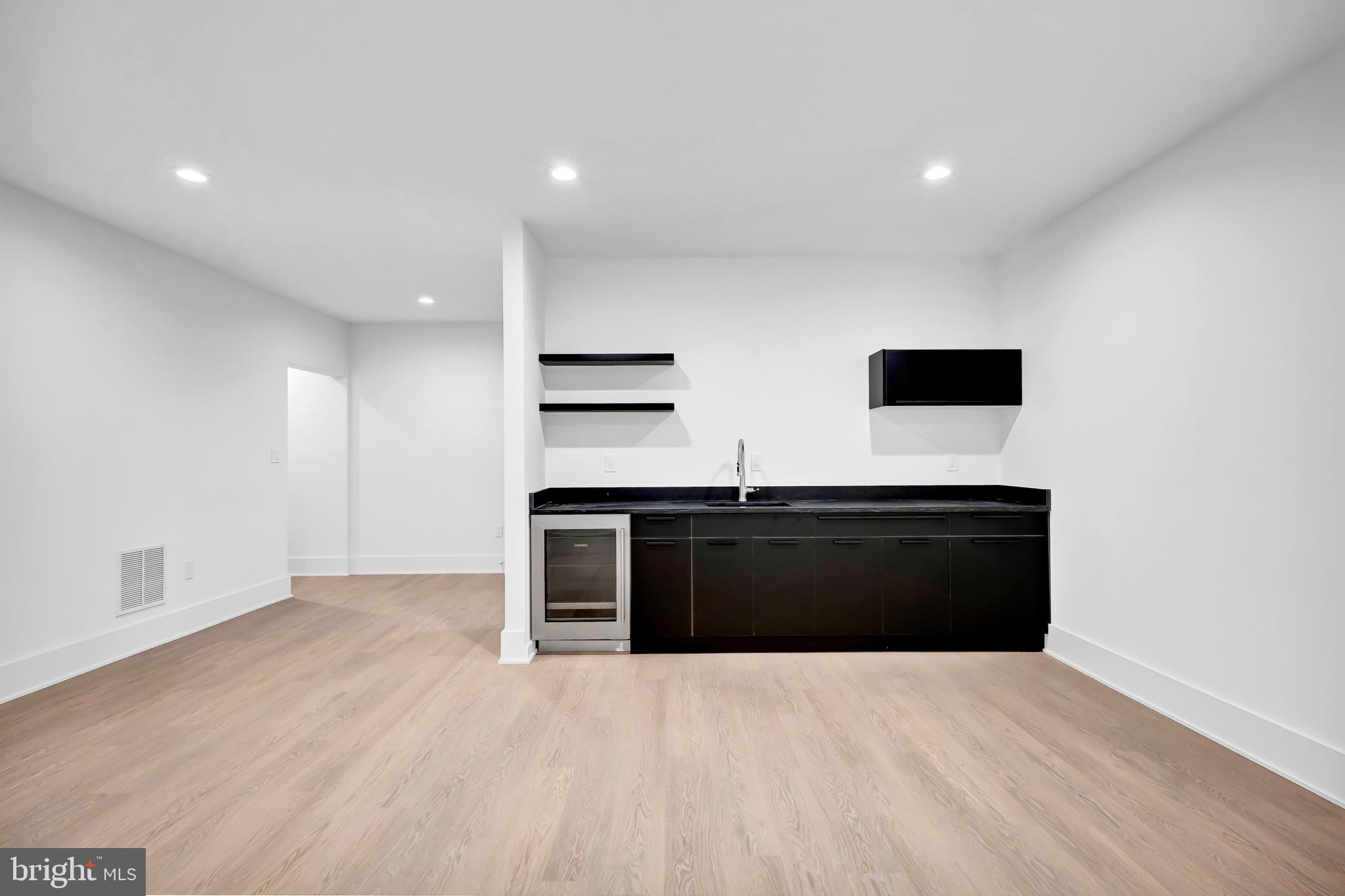 911 Myers Cir SW