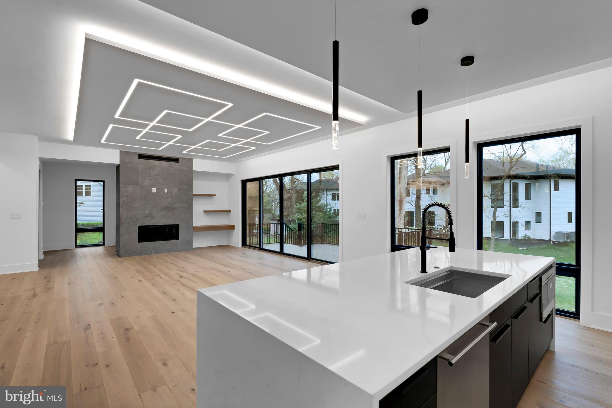 911 Myers Cir SW