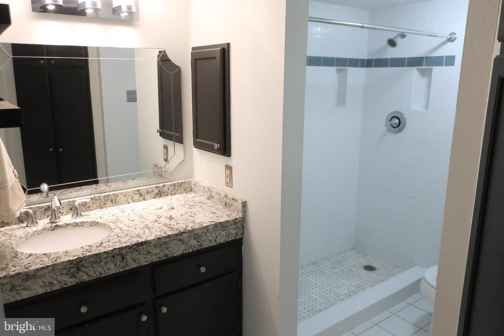 1504 LINCOLN WAY #216