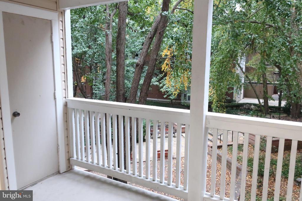 1504 LINCOLN WAY #216