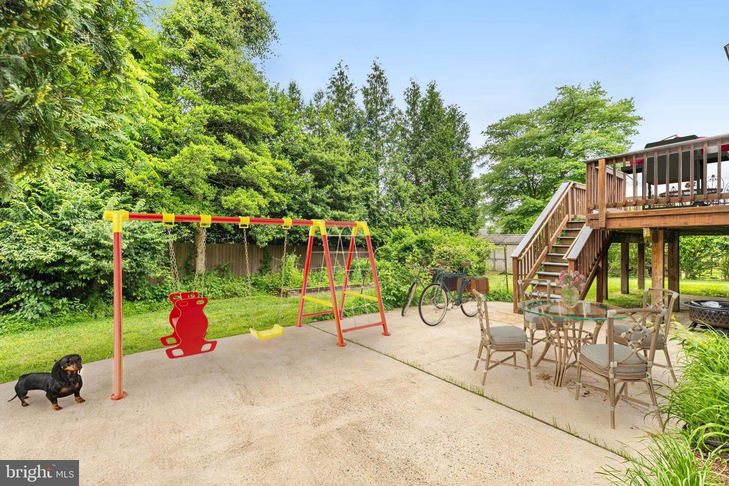 1023 WESTBRIAR DR NE