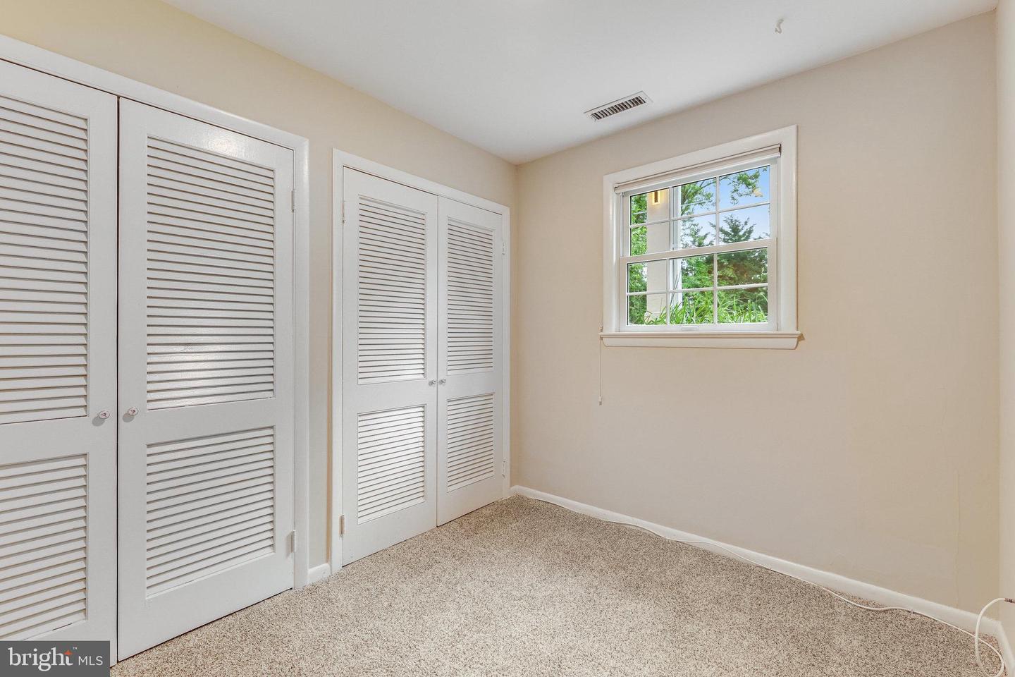 1023 WESTBRIAR DR NE