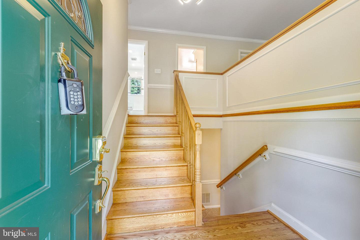 1023 WESTBRIAR DR NE
