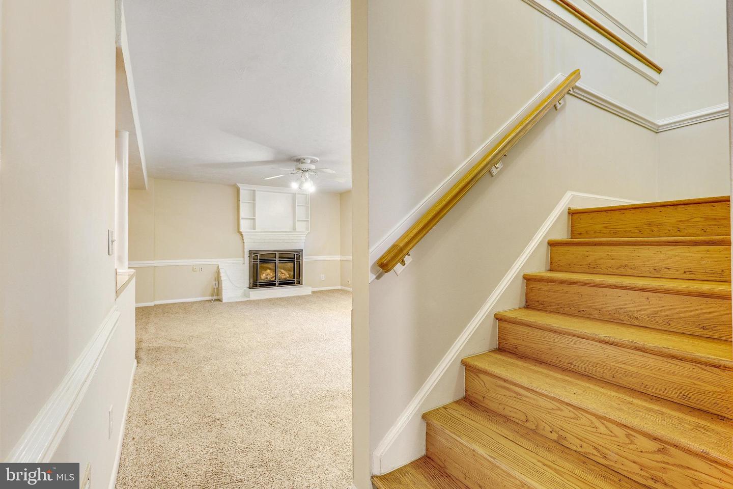 1023 WESTBRIAR DR NE