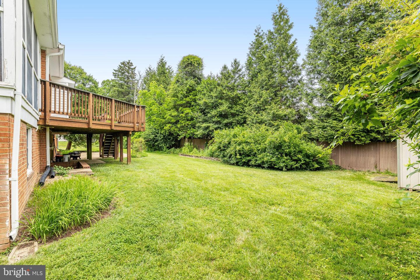 1023 WESTBRIAR DR NE