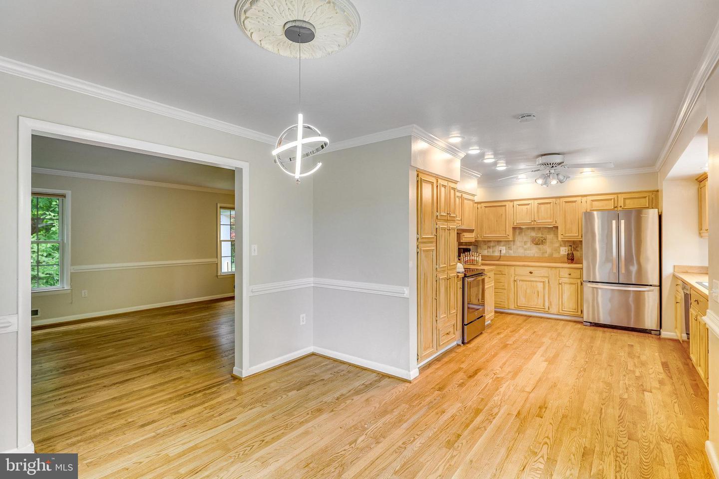 1023 WESTBRIAR DR NE