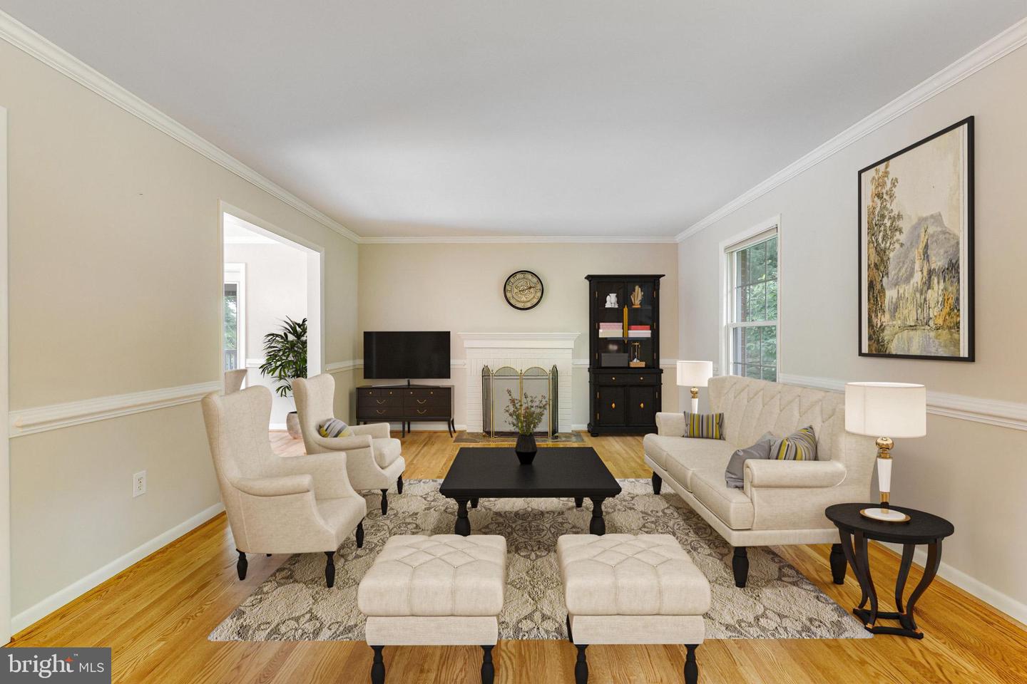 1023 WESTBRIAR DR NE