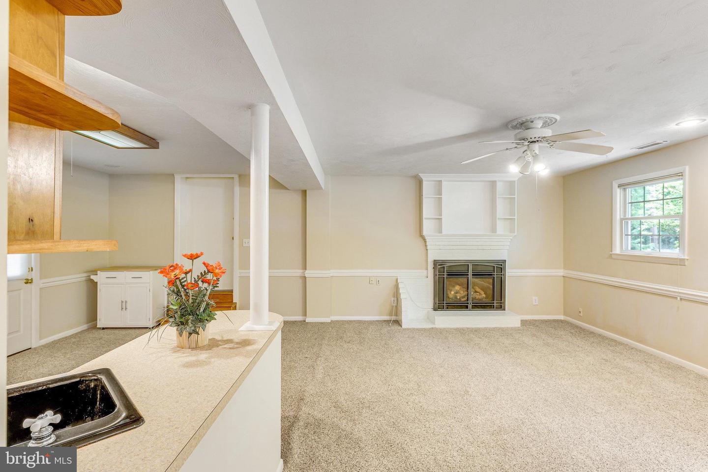 1023 WESTBRIAR DR NE