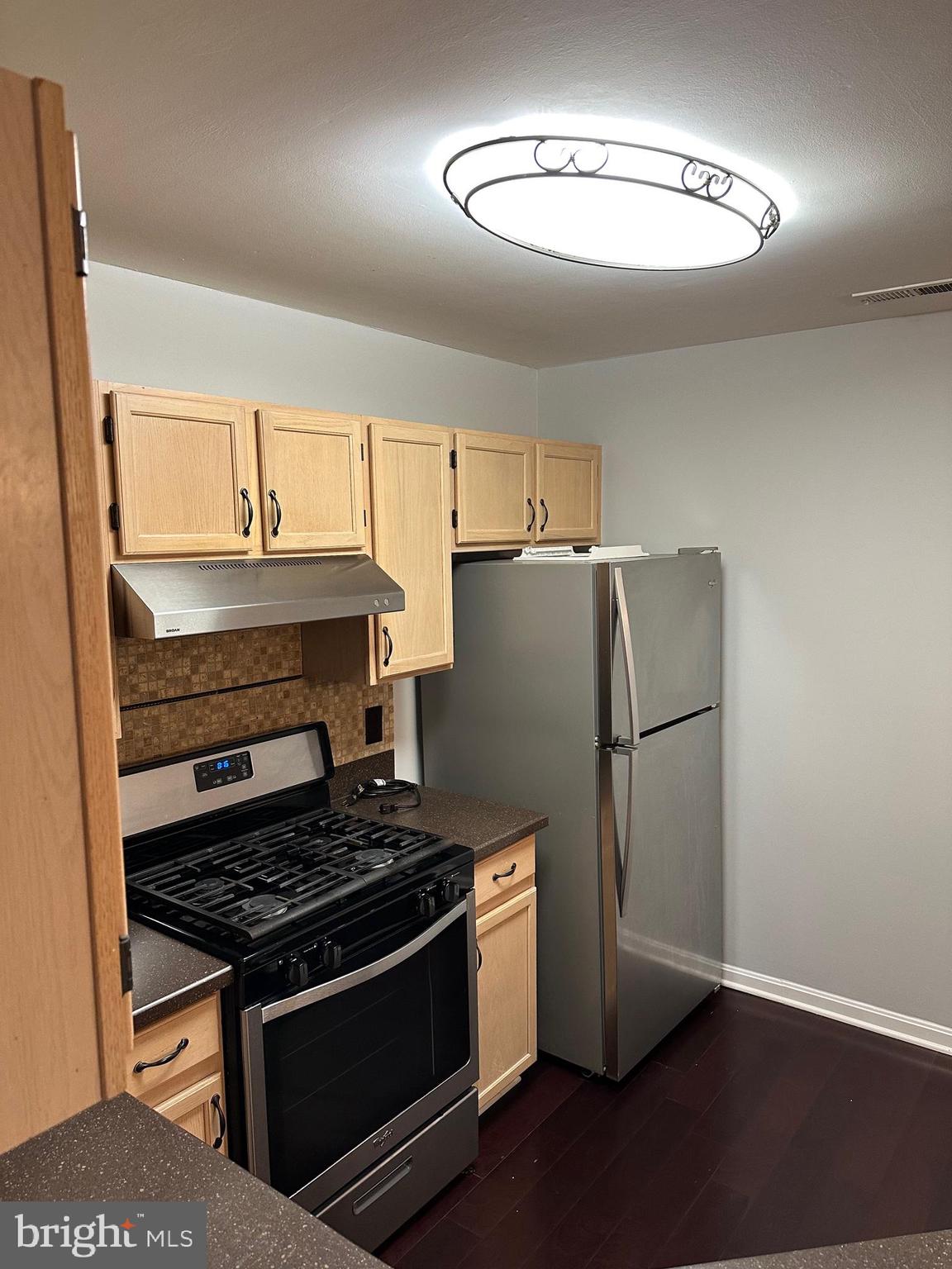 21787 Baldwin Sq #301