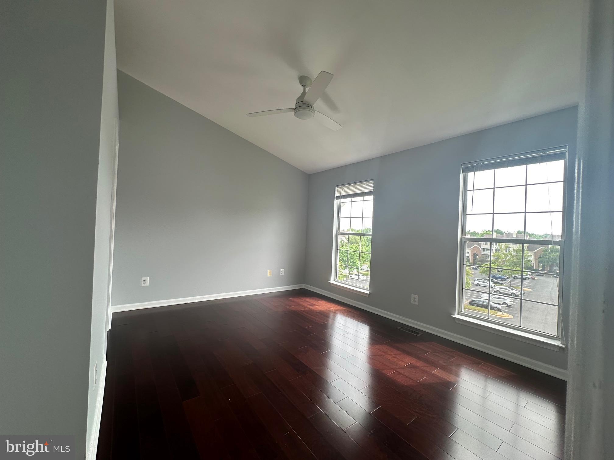 21787 Baldwin Sq #301