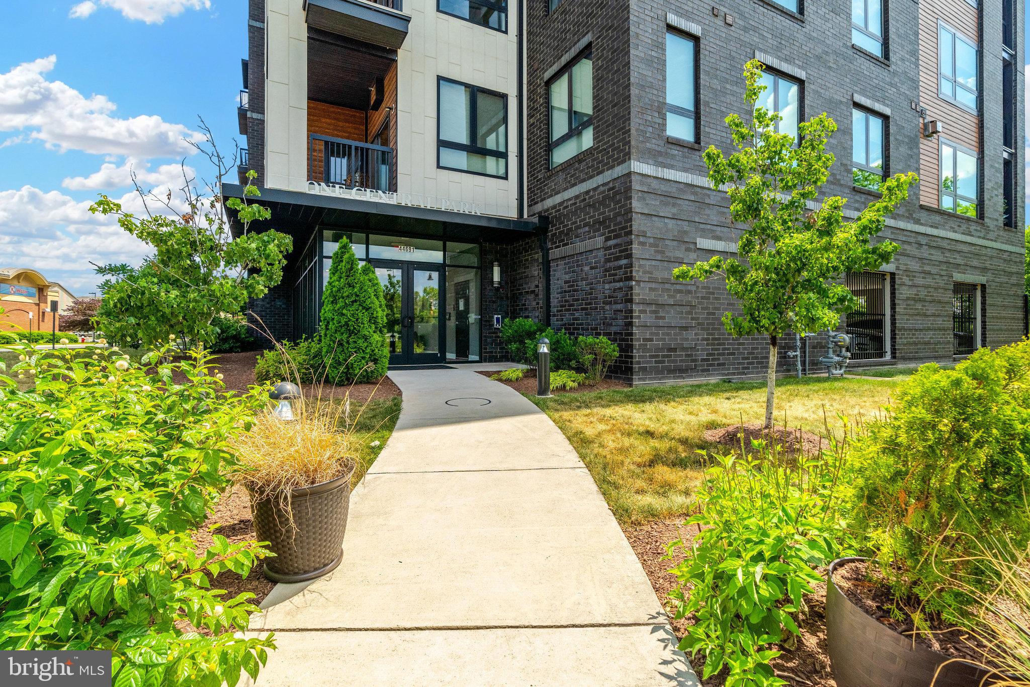 44691 Wellfleet Dr #409