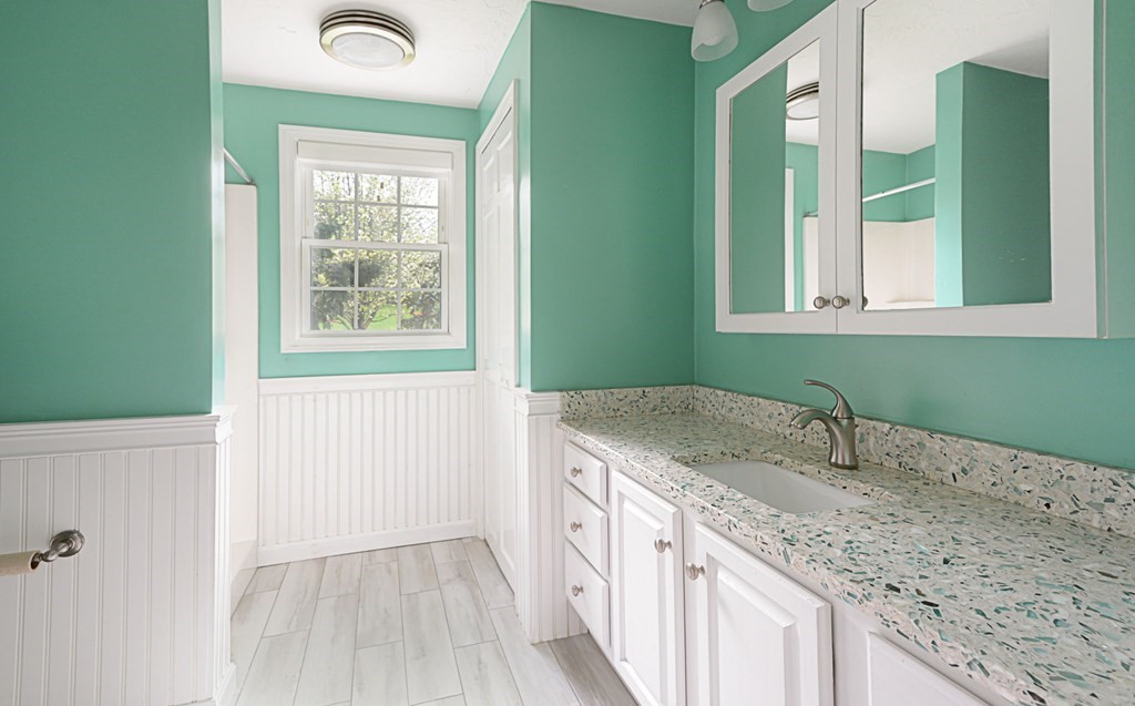 5 New West Townsend Rd