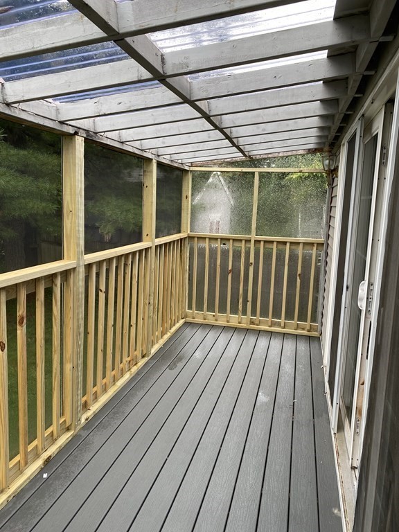 17 Lindsay Rd