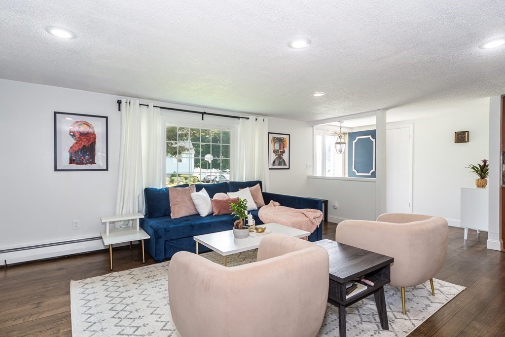 17 Lindsay Rd