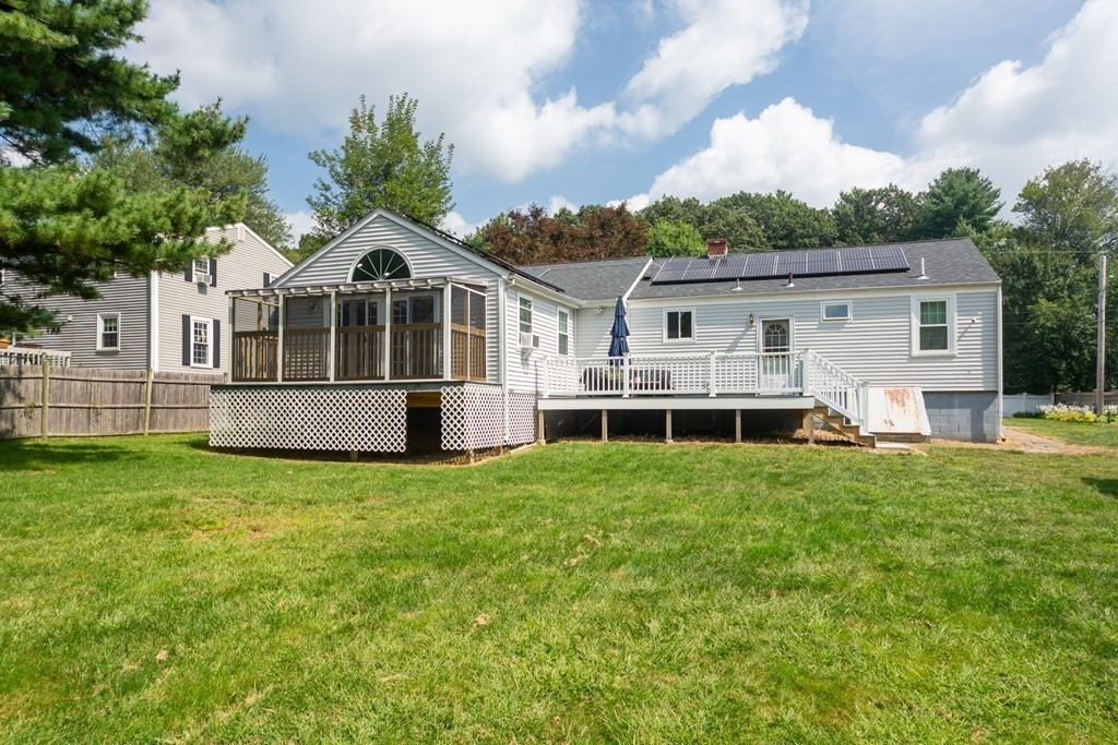 17 Lindsay Rd