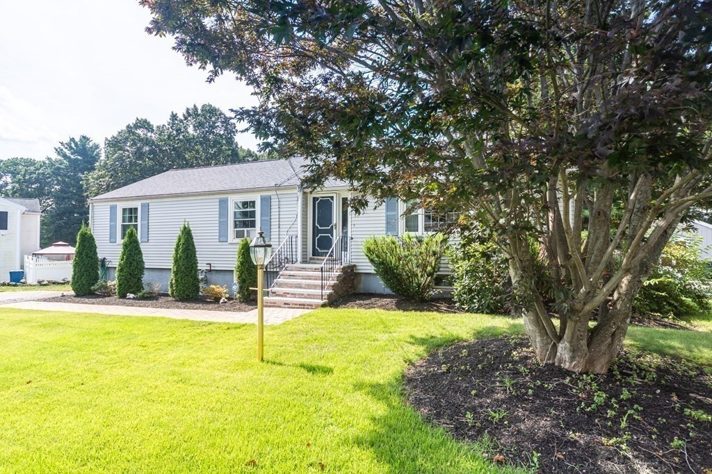 17 Lindsay Rd
