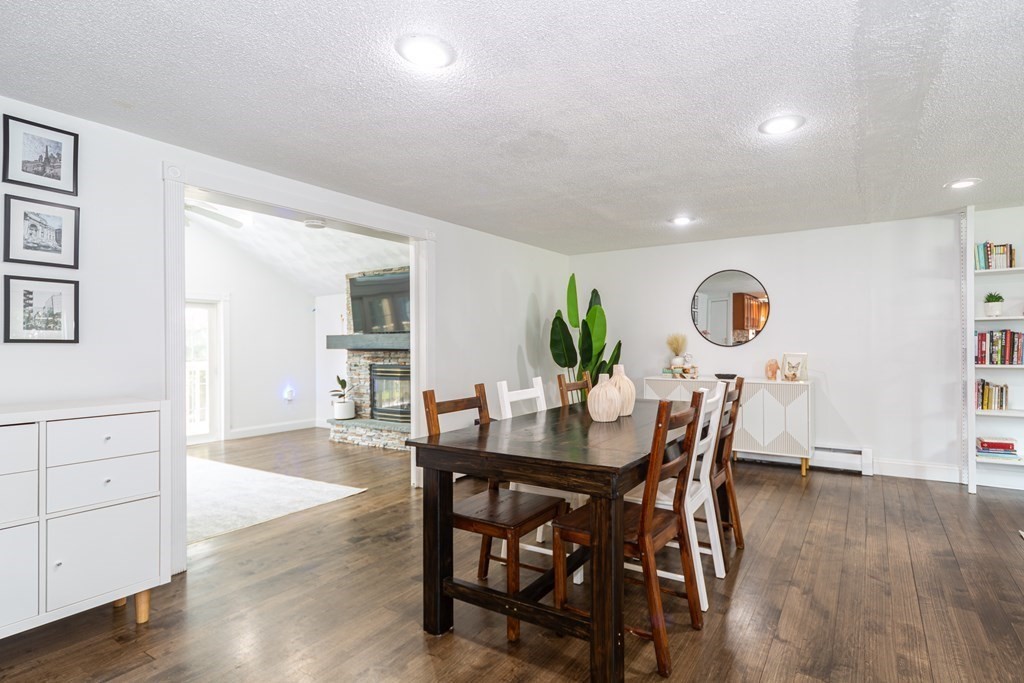 17 Lindsay Rd