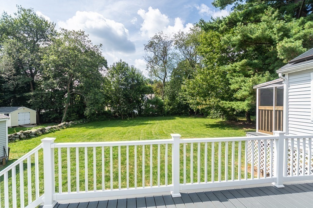 17 Lindsay Rd
