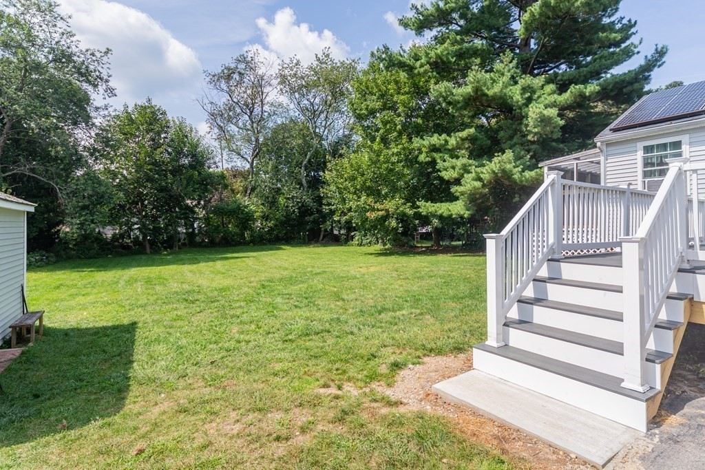 17 Lindsay Rd