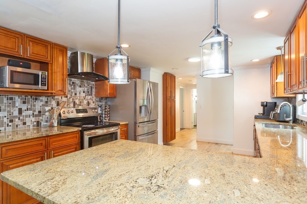 17 Lindsay Rd