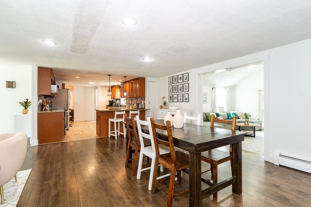17 Lindsay Rd