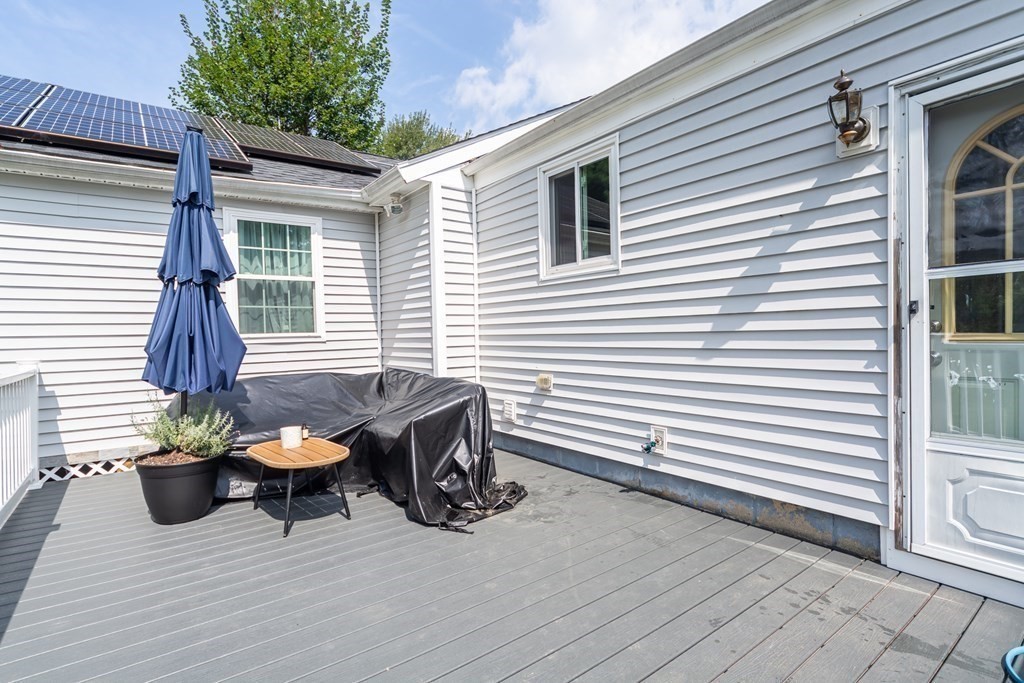 17 Lindsay Rd