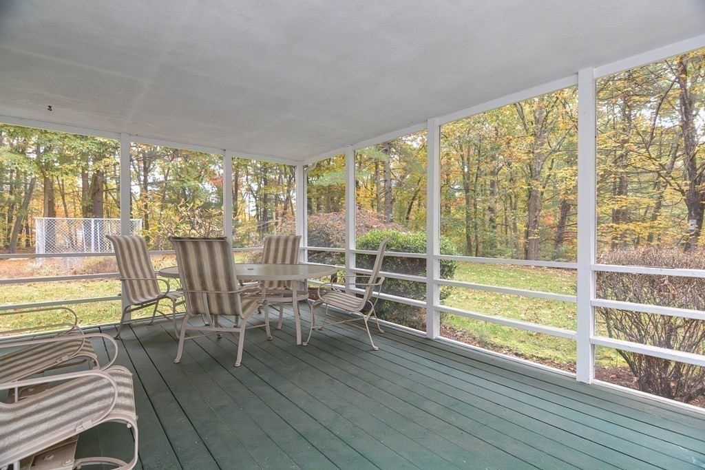 9 Juniper Ln