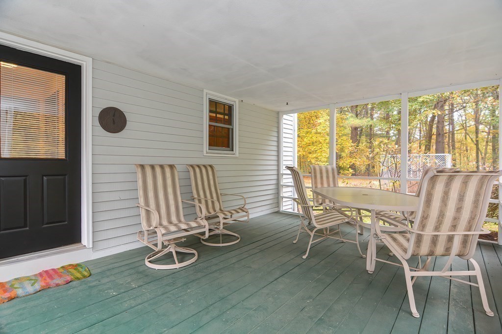 9 Juniper Ln