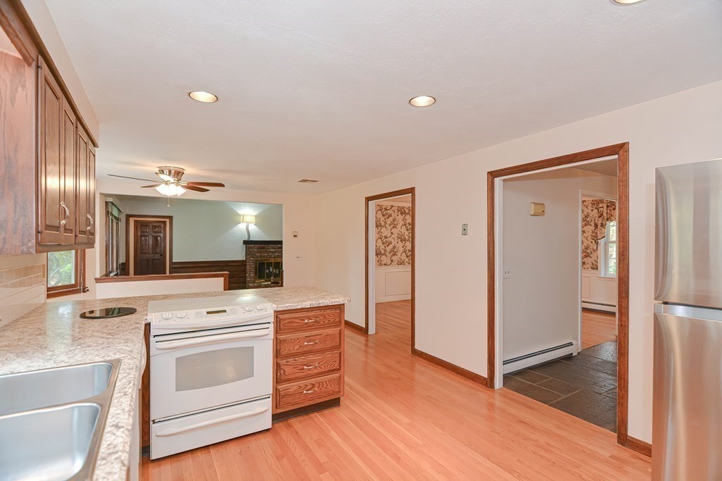 9 Juniper Ln