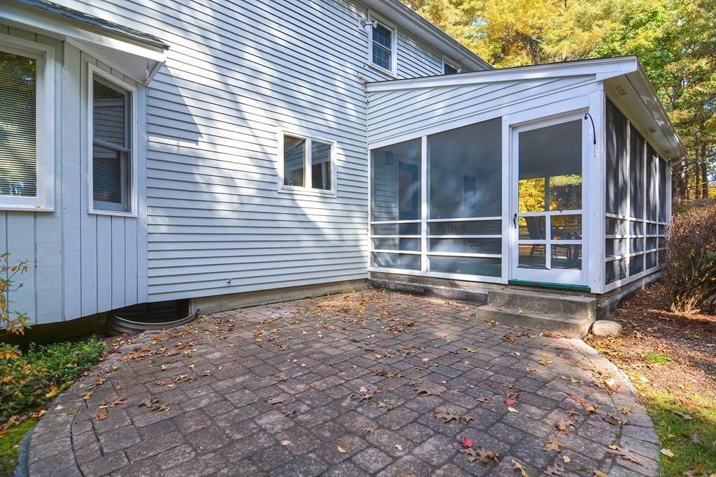 9 Juniper Ln