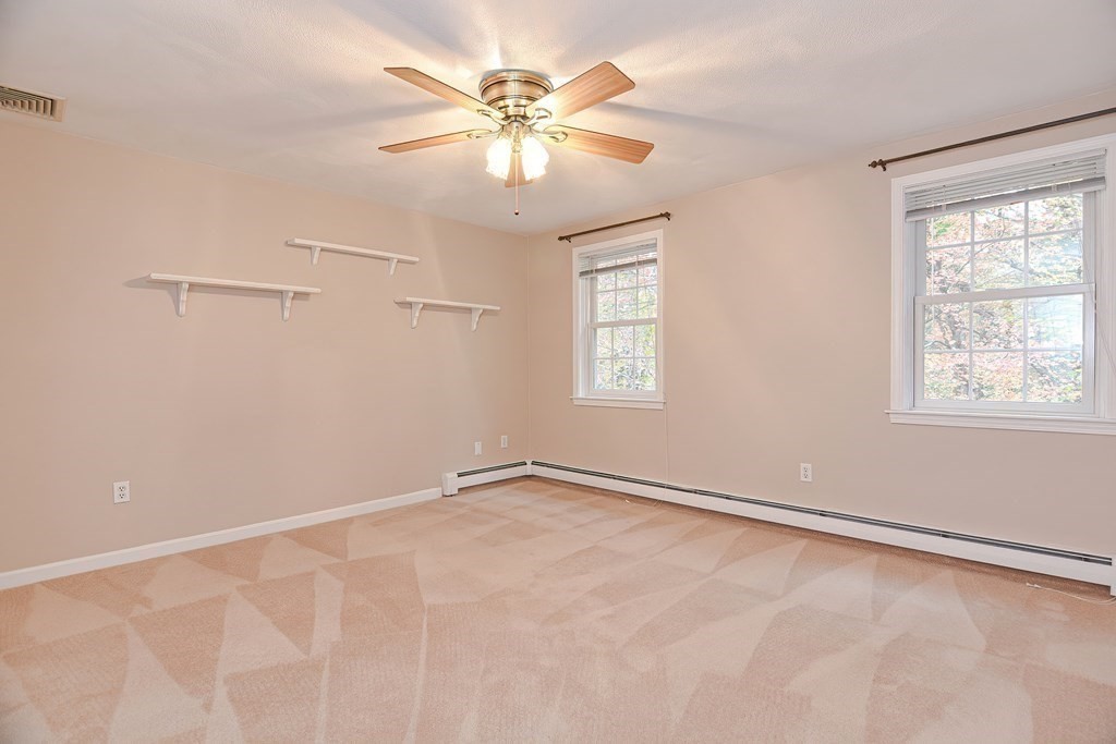 9 Juniper Ln