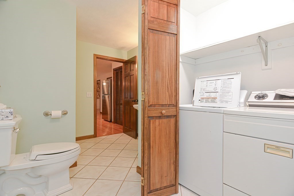 9 Juniper Ln