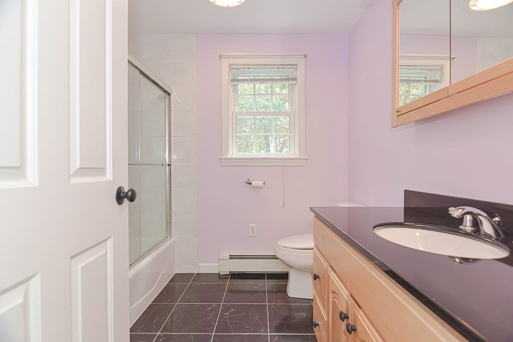 9 Juniper Ln