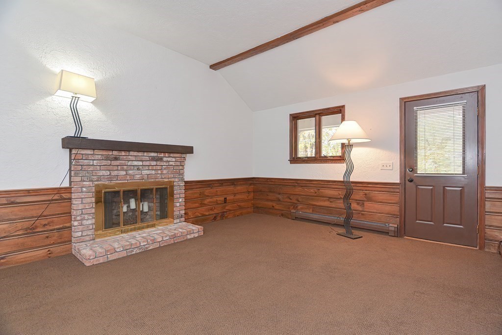 9 Juniper Ln