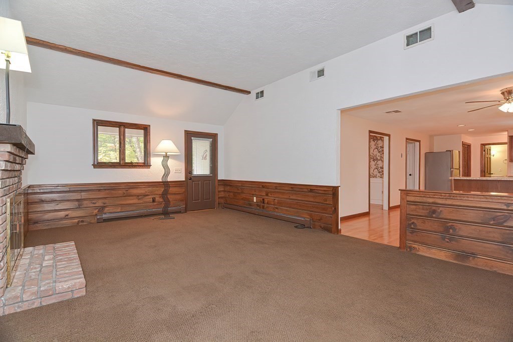 9 Juniper Ln