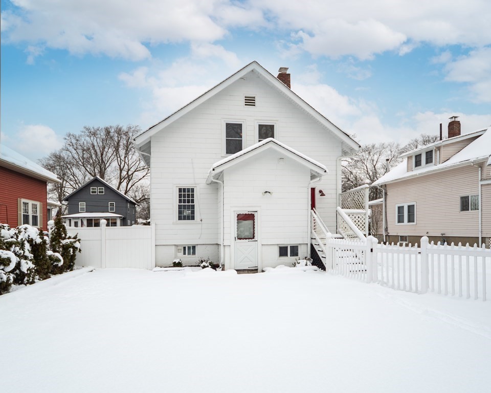 15 Essex St