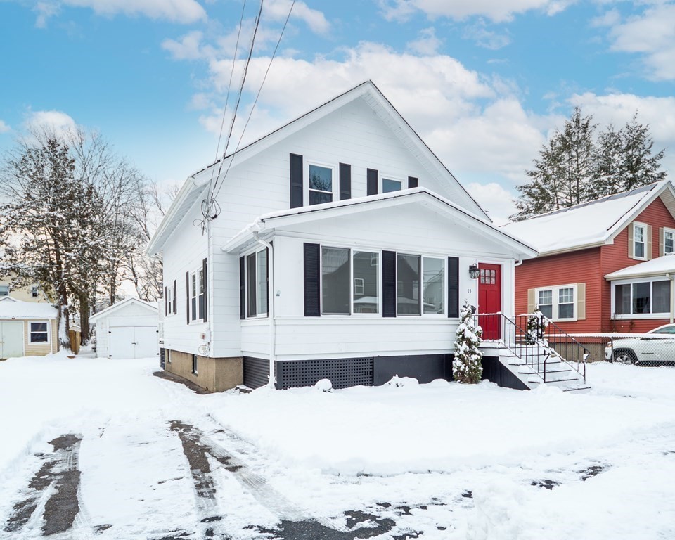 15 Essex St