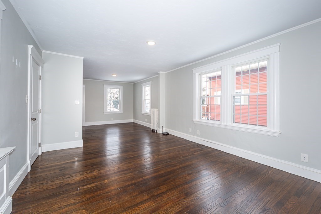 15 Essex St