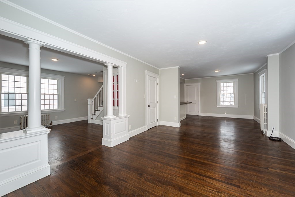15 Essex St