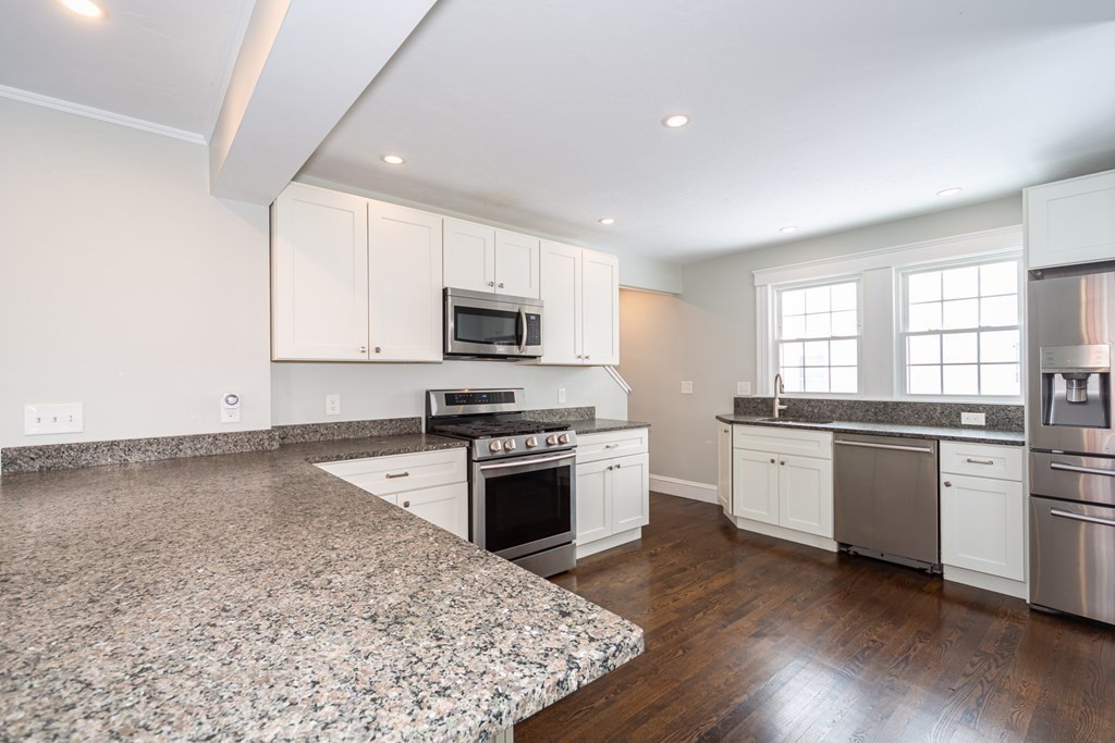 15 Essex St