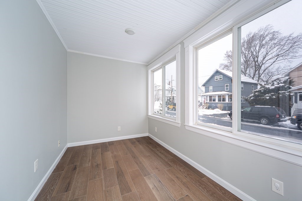 15 Essex St