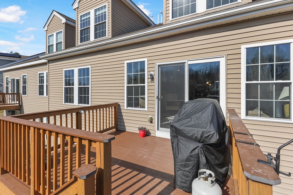 9 Autumn Ridge Dr # 9