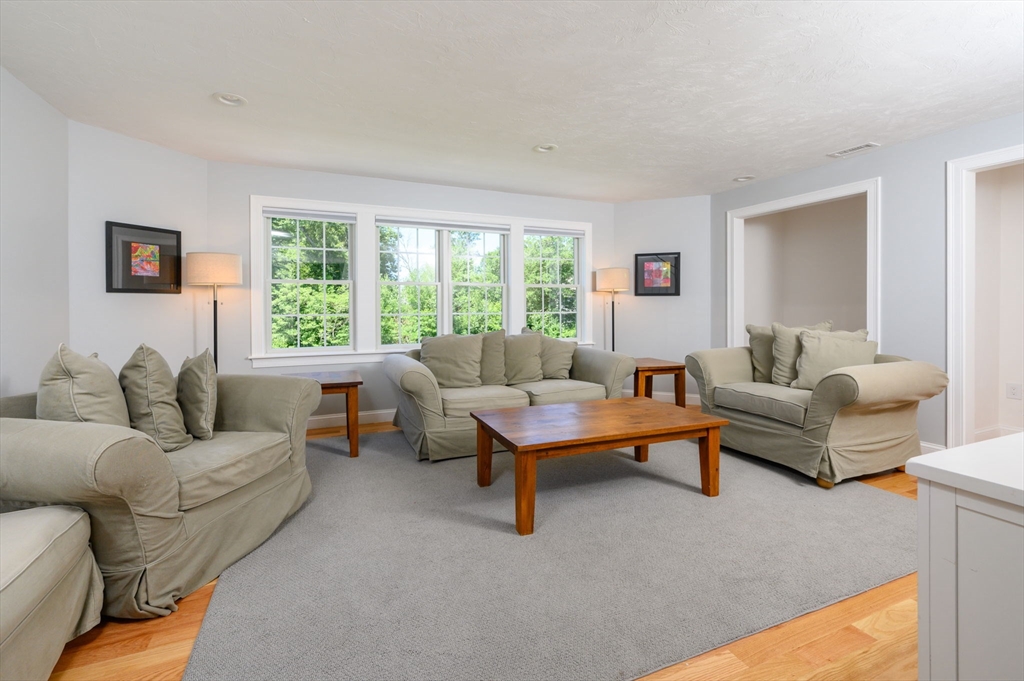 58 Woodworth Lane