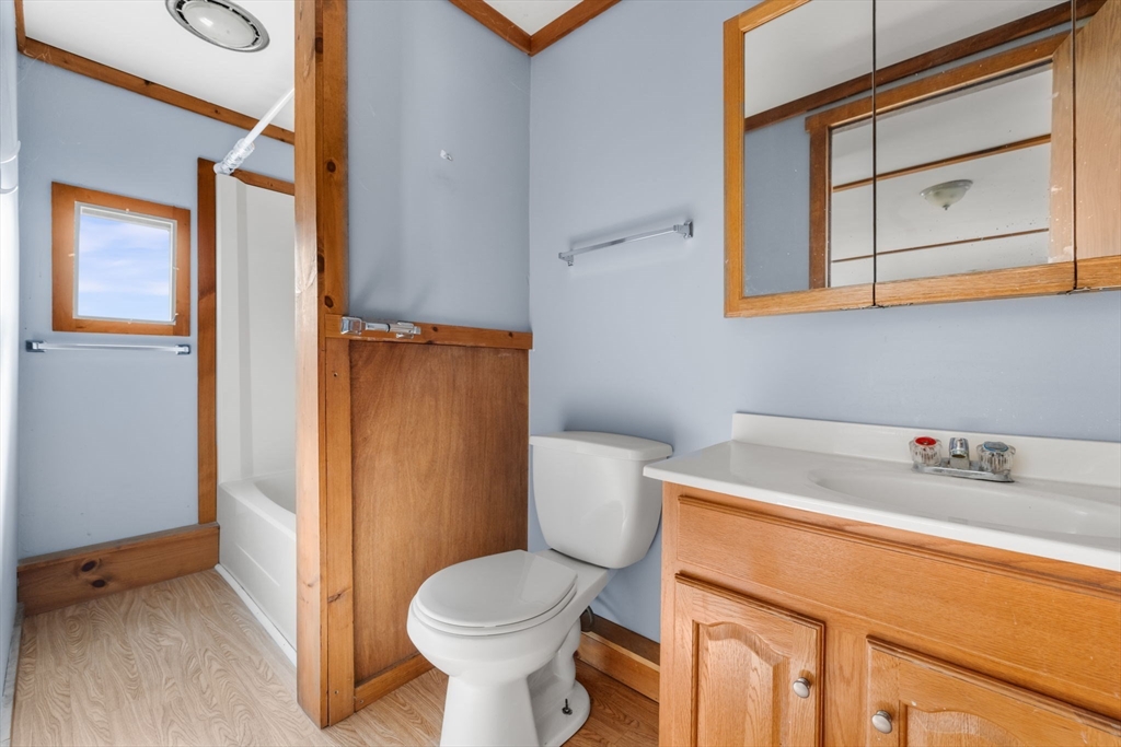 751 Washington St Unit: 1 A+B