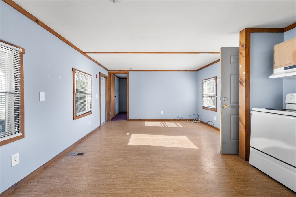 751 Washington St Unit: 1 A+B