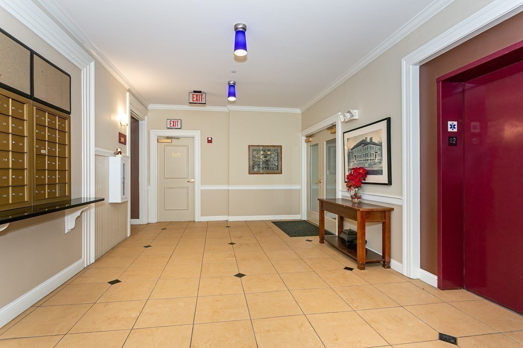 145 Glenwood St # 303