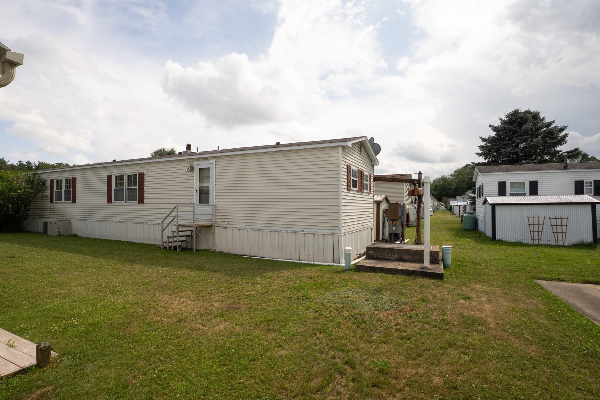 556 Central St # 73