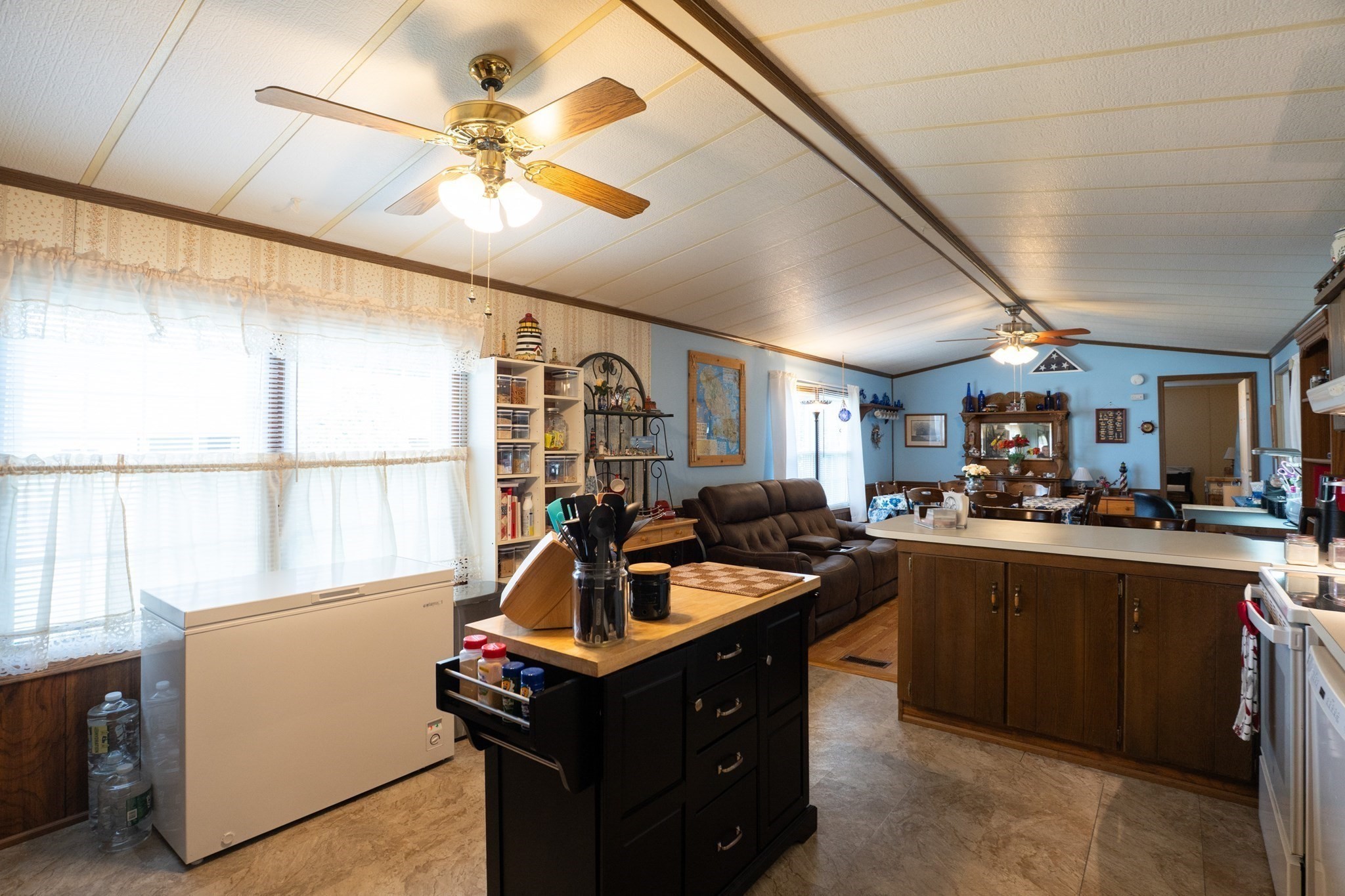 556 Central St # 73